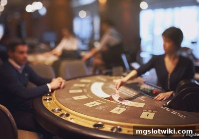 mg电子游戏介绍：真人轮盘新手必读的核心规则与投注技巧