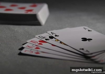 从牌九到百家乐：mg电子游戏介绍下的棋牌策略与趋势洞察